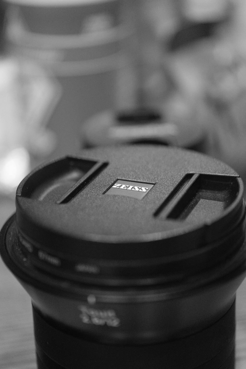カメラレンズzeiss12f28 歪まない範囲で広く撮れます