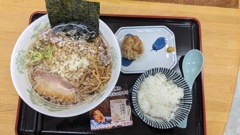 新潟で食べた背脂醤油ラーメン