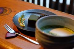 奈良井宿のカフェのお茶とケーキ 2024/12