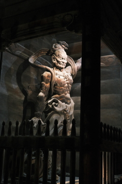 夜善光寺の仁王像その1