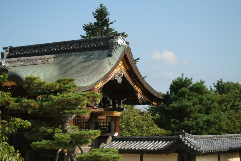 きれいな建物だけど何かな？京都だと思うけど　2008/9