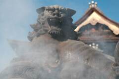 善光寺のお線香あげるところ