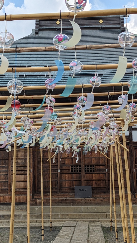 神社の風鈴