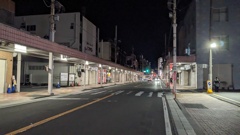 富士市アーケード街。夜はさみしい。