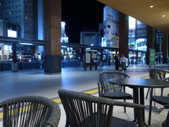 長野駅前で休憩