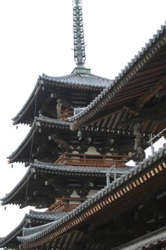 法隆寺建物アップ　2008/10