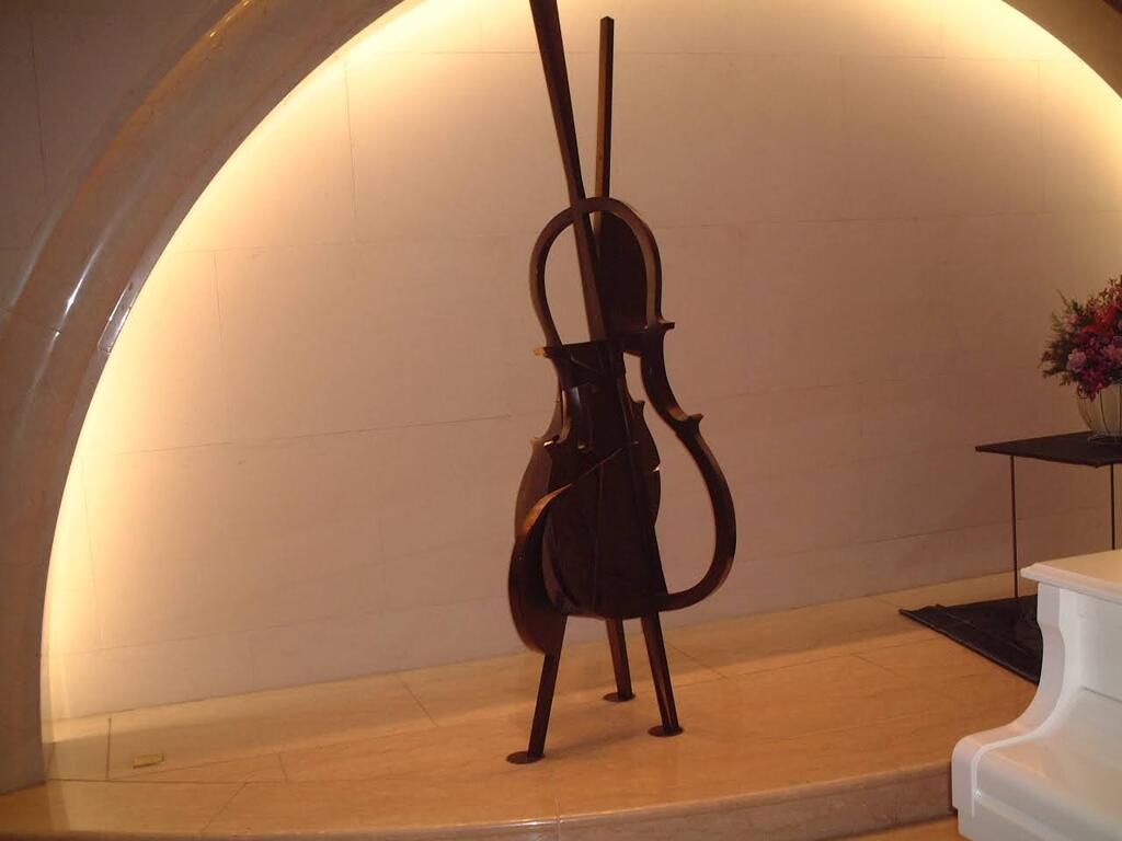 浜松駅のモニュメント2 2003/1