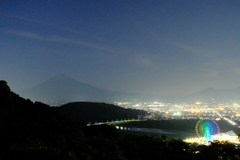 富士市夜景と富士山