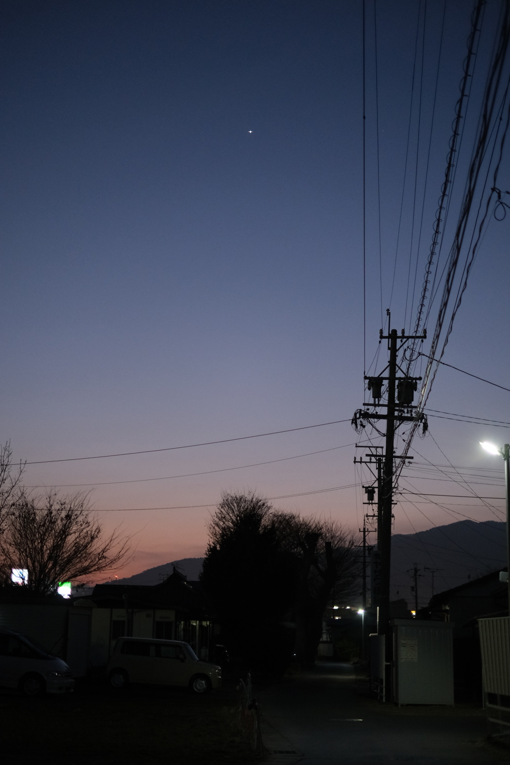 日暮れ！一番星