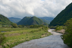 長和町でみた山間の川