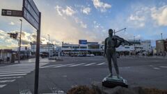 年末の松本駅前