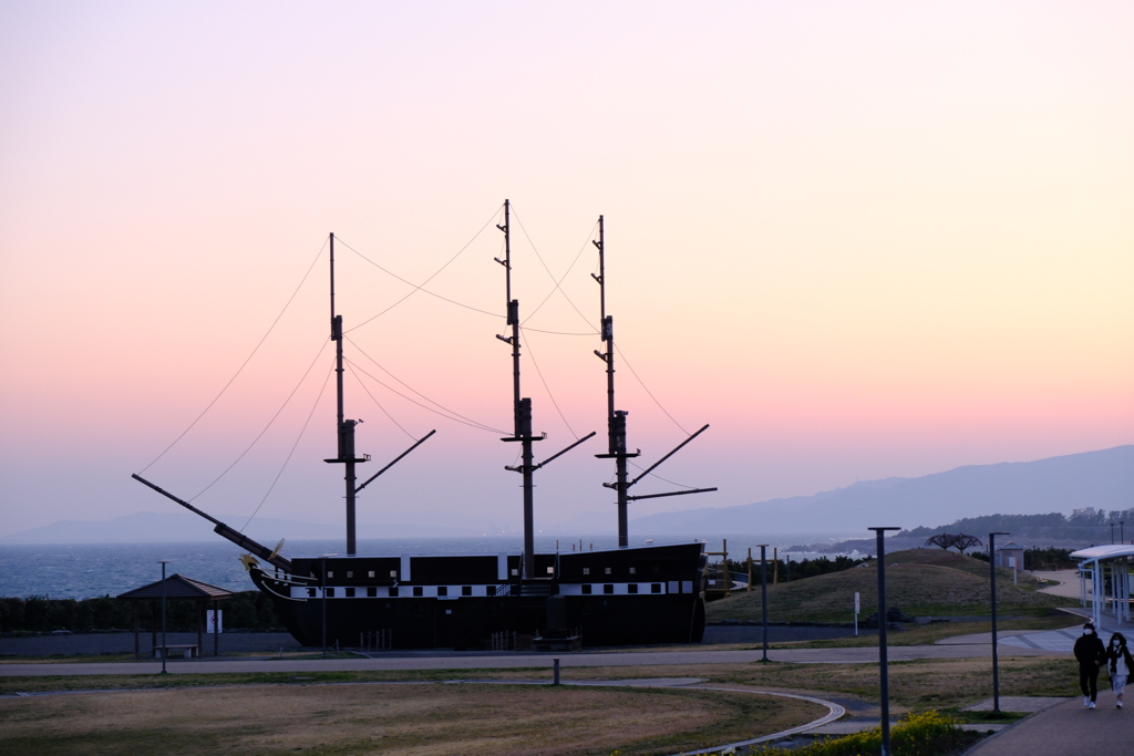 夕刻、田子ノ浦の公園から