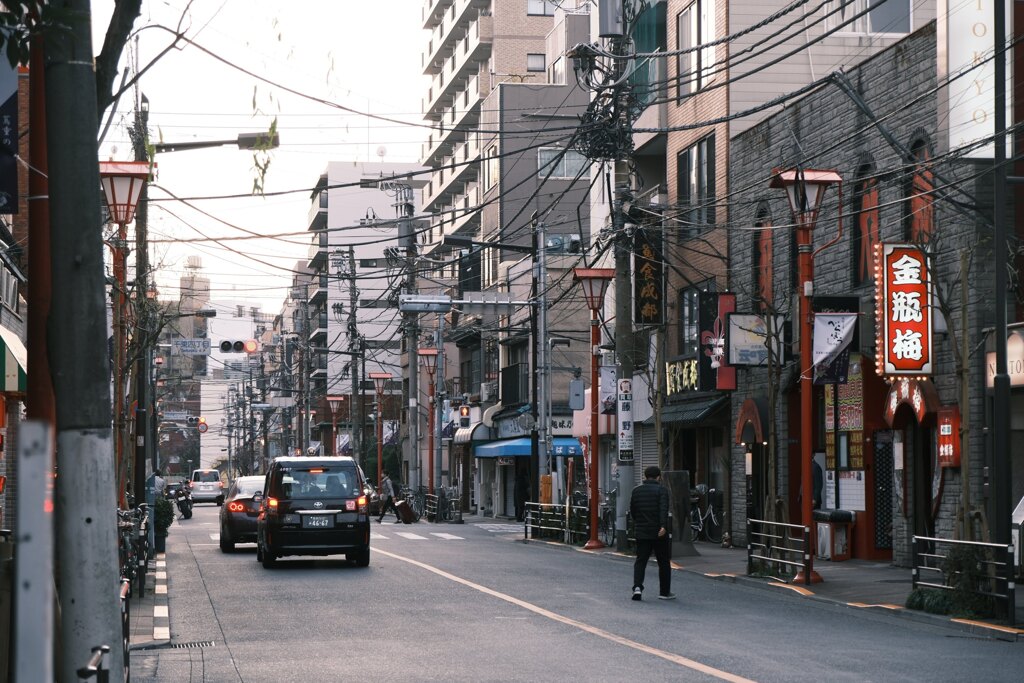 吉原大門跡方面から千束4丁目方面