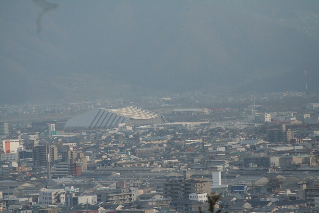 雲上殿辺りからエムウエーブを望む　2006/12