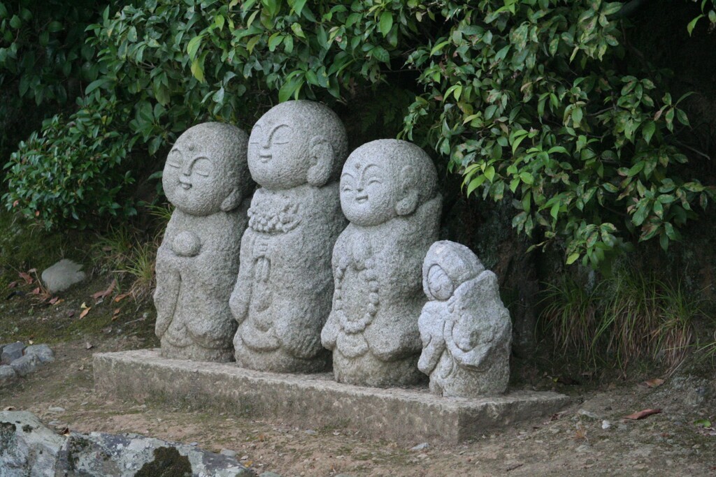 ほんわかしてる仏様　2008/9