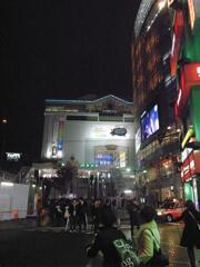 新宿駅東南口だと思う　2009/12