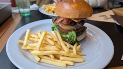 近場の本格バーガー