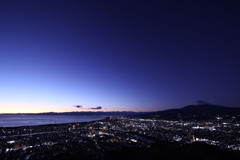 沼万ドルの夜景
