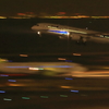 羽田空港第1ターミナルからtakeoffするANA機を流し撮り