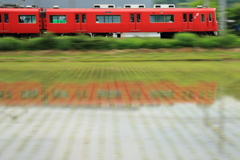 田んぼに写り込む私鉄車両3