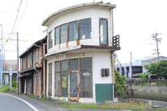 旧ガソリンスタンド