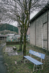 筋骨巡り - レトロなベンチ