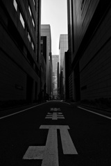 止まれ