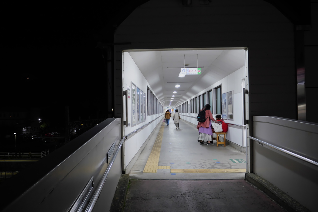 上諏訪駅跨線橋