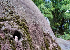 洞窟のお地蔵さん