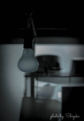 実家：未だ裸電球