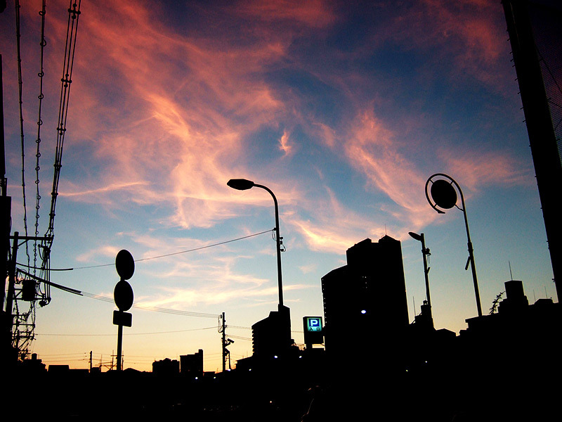 空、燃ゆる