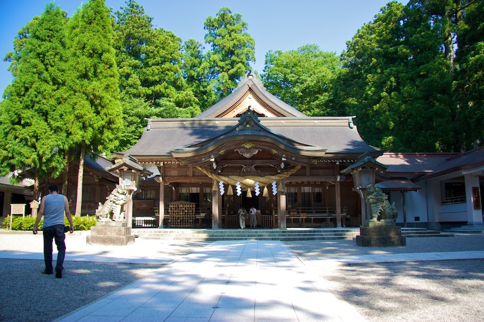 白山比咩神社