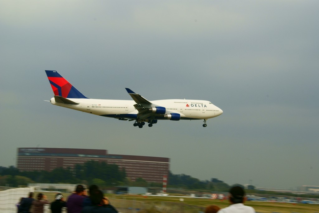 鳥だ！いや飛行機だ！