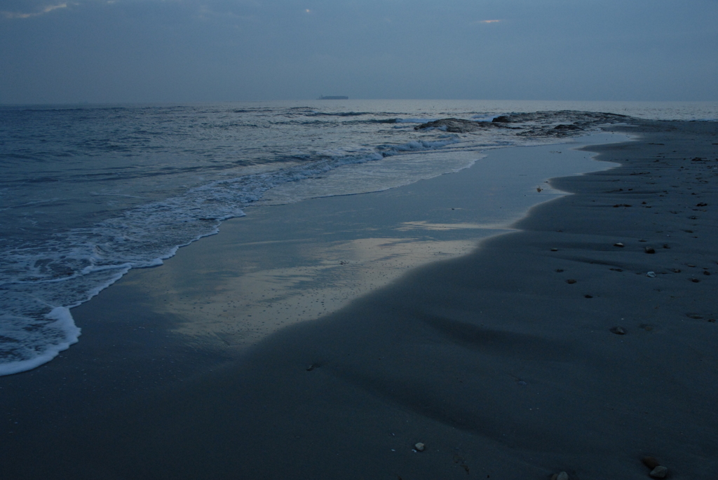 豊浜の夕波