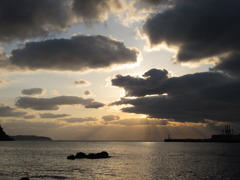 空と雲と海と光