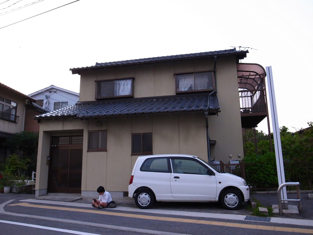 夕涼み　～家ん中でやれ～