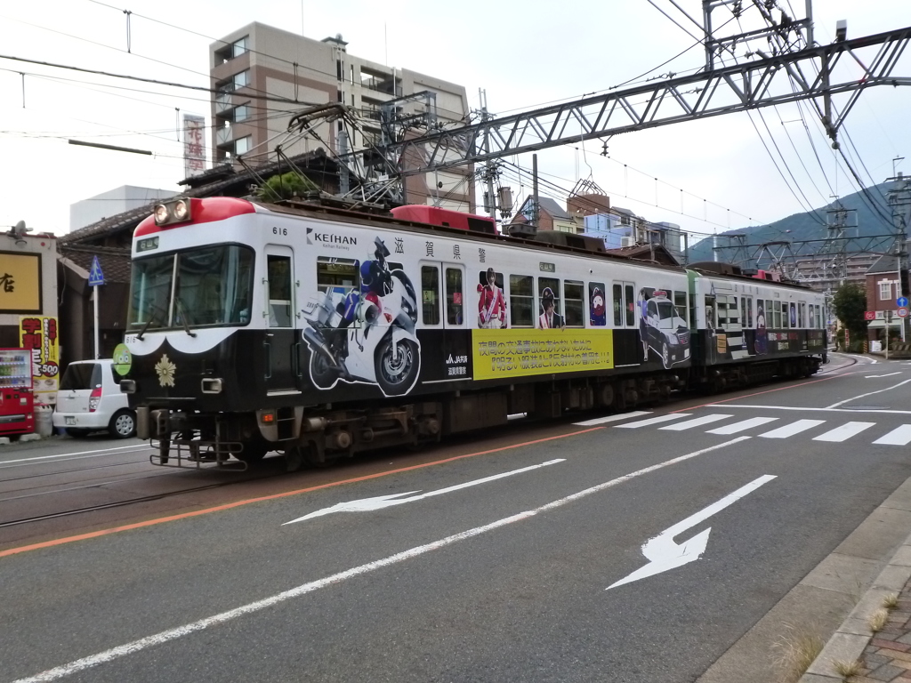 パトカー電車　京阪バージョン