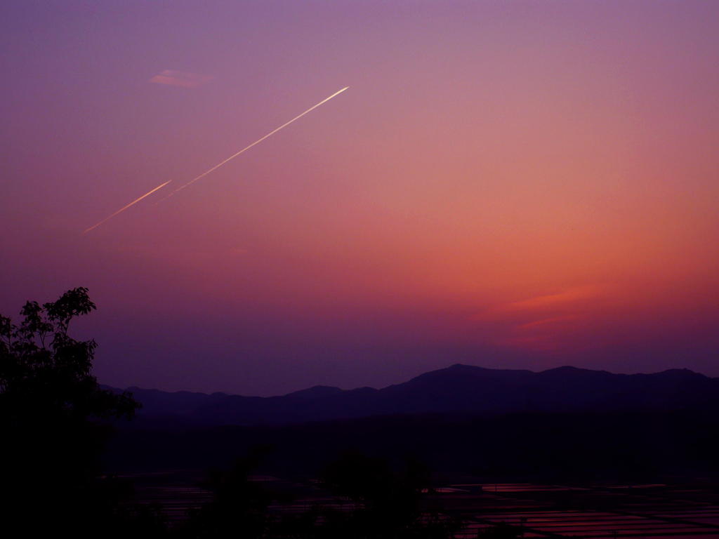 ツイン飛行機雲