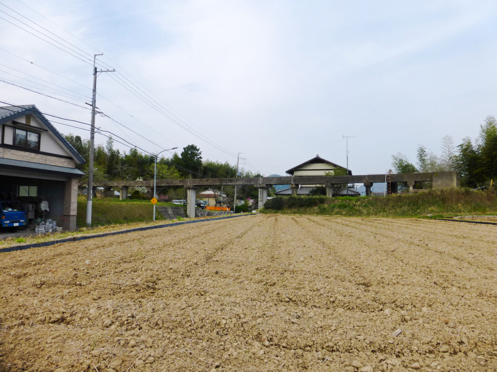 青野ダム付近の建造物