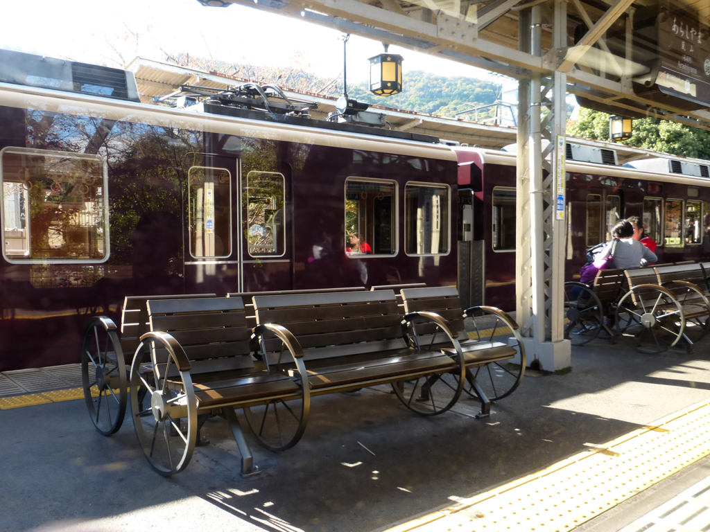 阪急電車嵐山駅