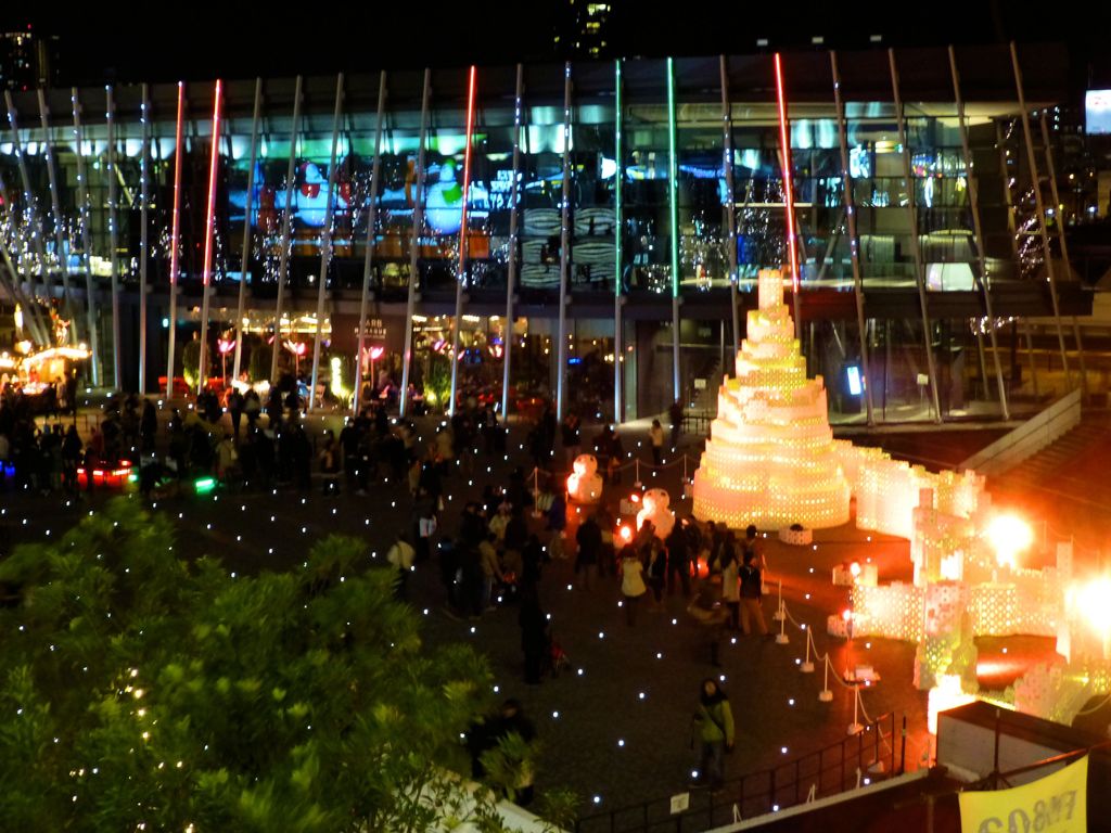 グランフロント大阪のクリスマスイルミ