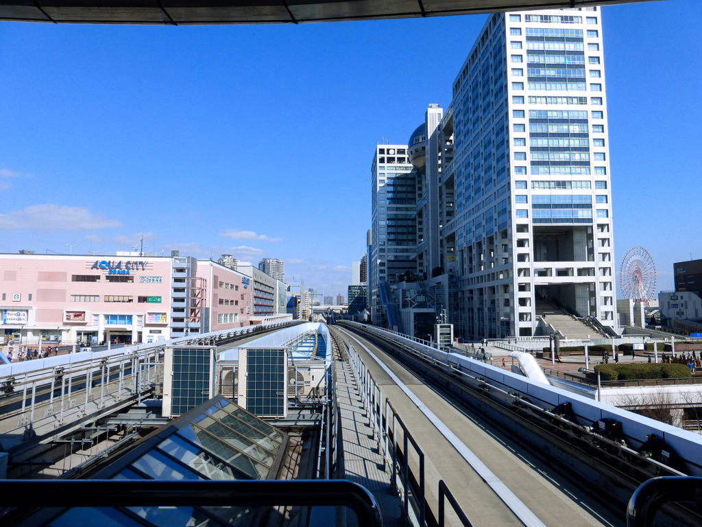 ゆりかもめ　台場駅