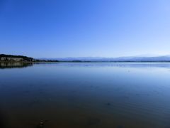 青い空と柴山潟