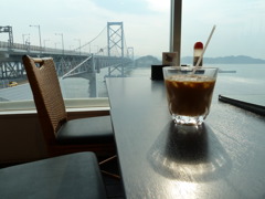 Cafe Bridge