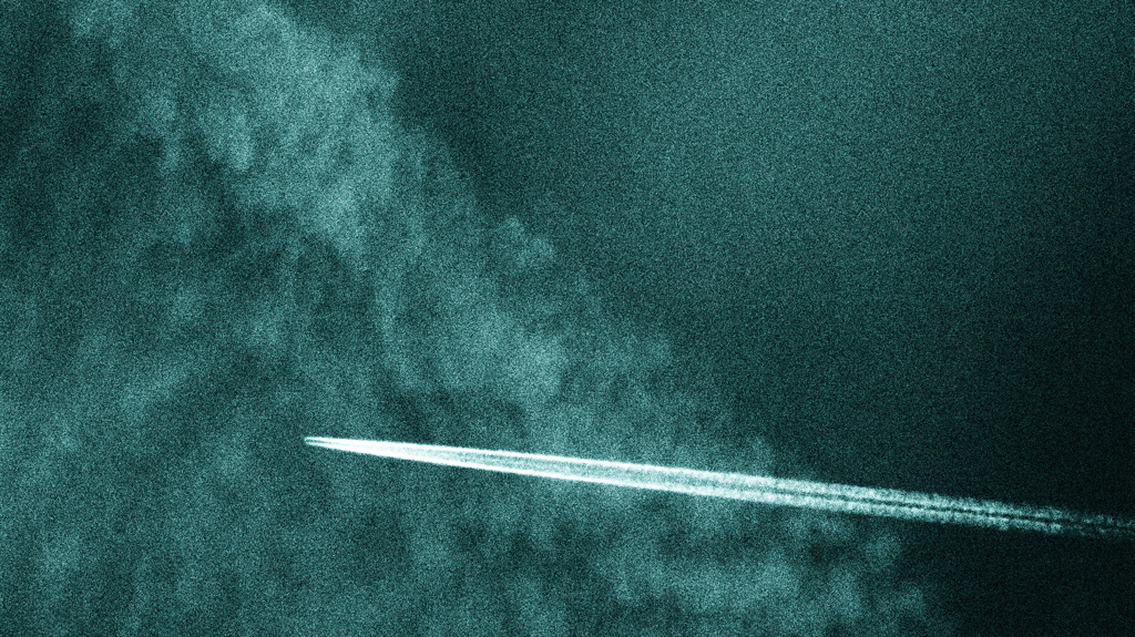 飛行機雲４