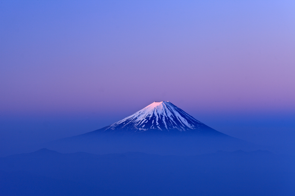 霞に浮かぶ