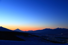 南アルプスの夜明け