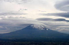 笠雲と吊るし雲