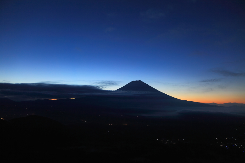 高原の夜明け