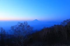 高原の夜明け